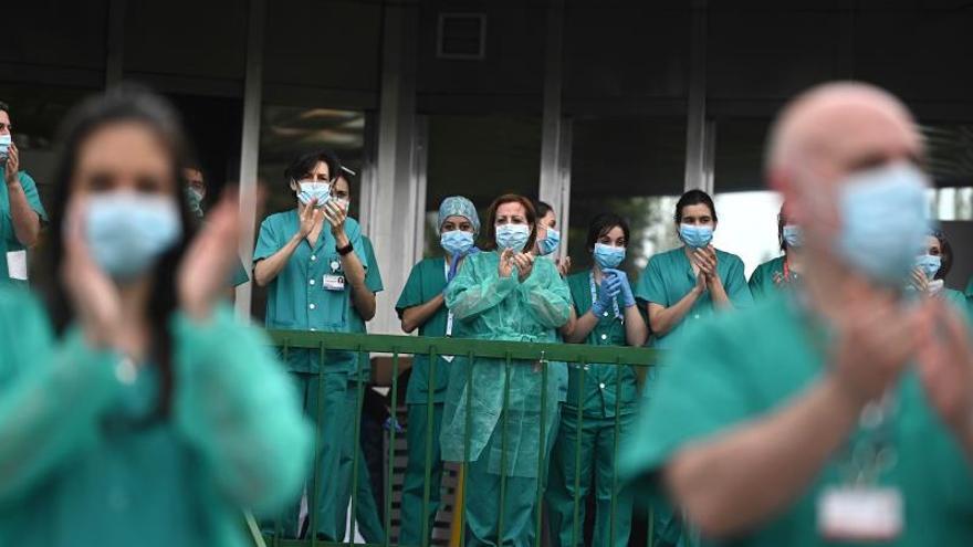 CSIT-UP pide al Sermas aislar sanitarios que usaron mascarillas ...