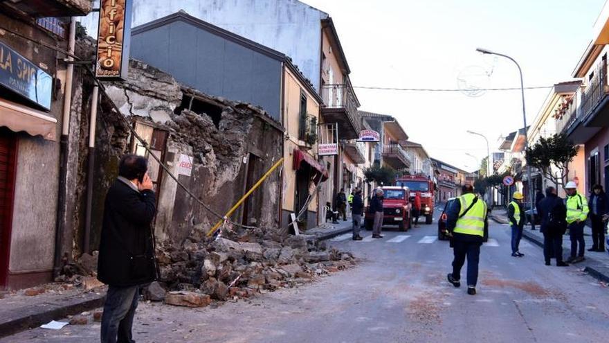 Resultado de imagen para Italia decreta el estado de emergencia en las zonas afectadas por el Etna