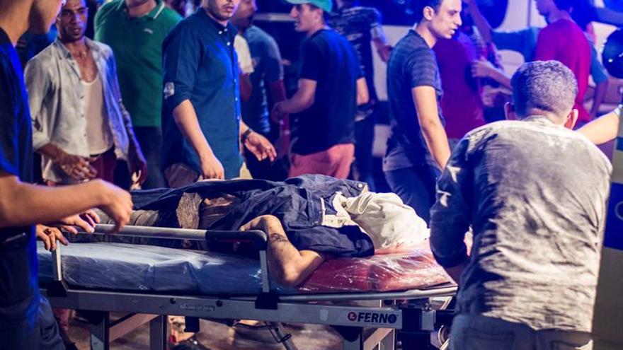 Resultado de imagen para Al menos 17 muertos por explosiÃ³n frente a un hospital de El Cairo