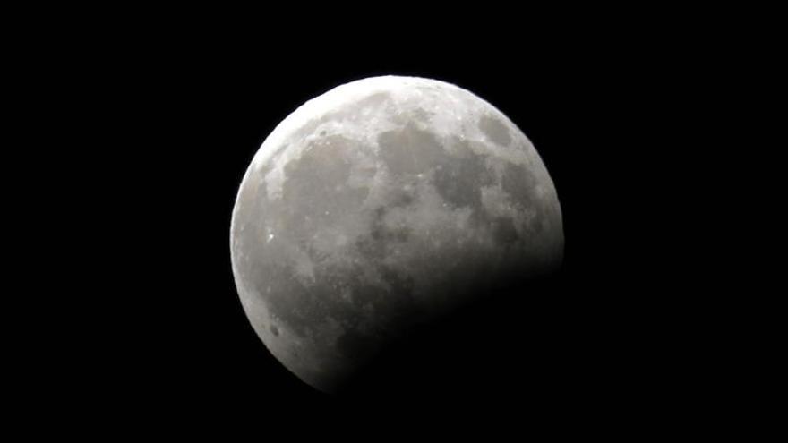 Resultado de imagen de luna